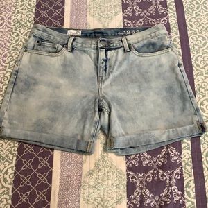 GAP Sexy Boyfriend Denim shorts with heavy wash